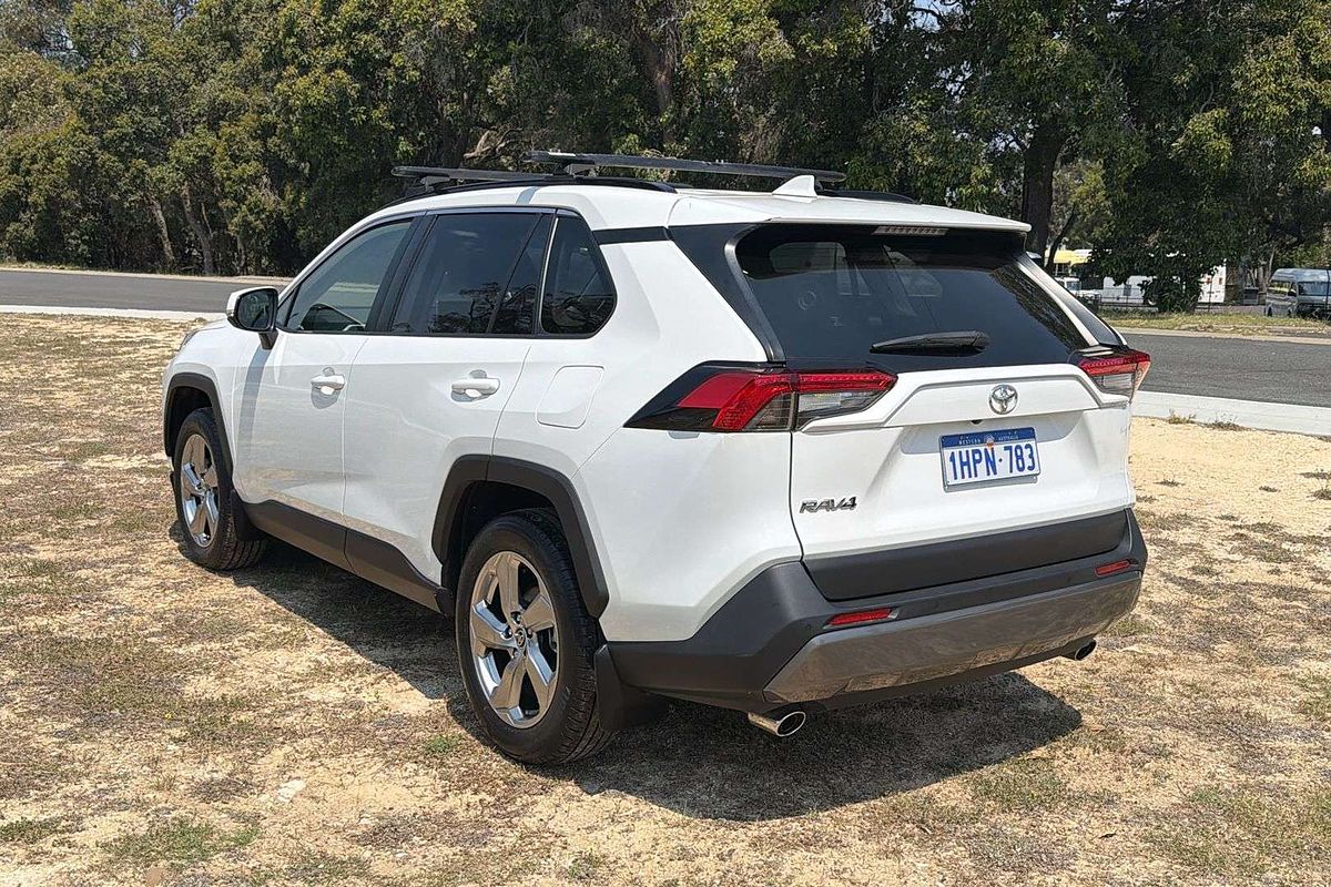 2021 Toyota RAV4 GXL MXAA52R