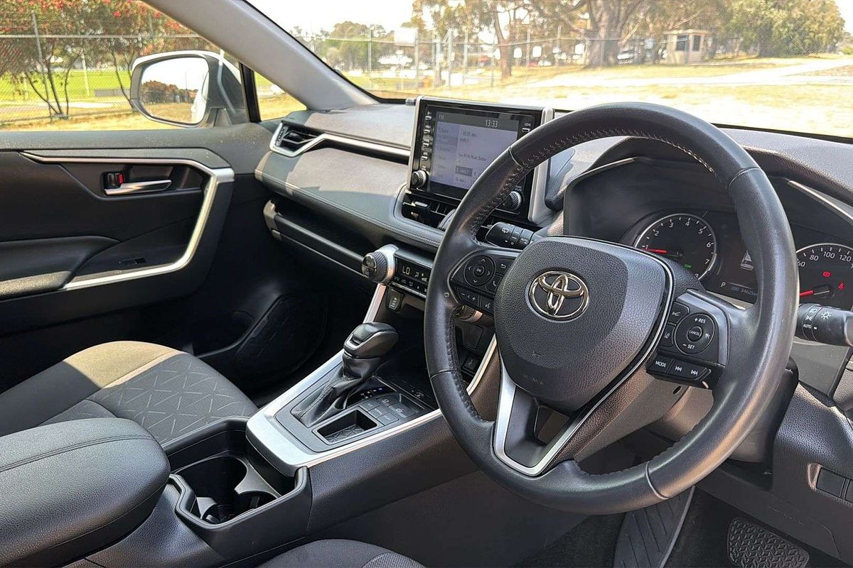 2021 Toyota RAV4 GXL MXAA52R