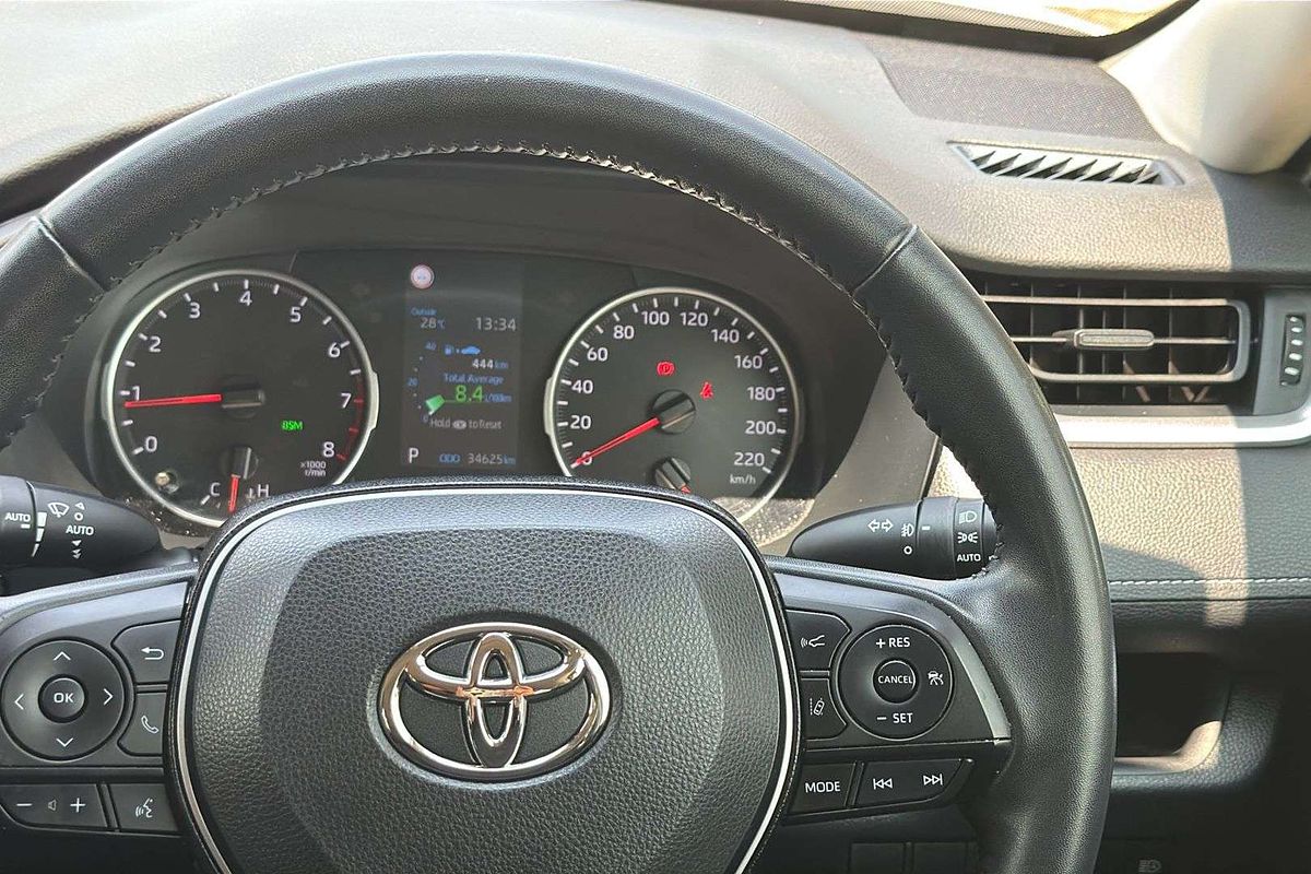 2021 Toyota RAV4 GXL MXAA52R