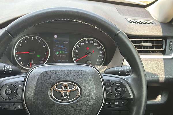 2021 Toyota RAV4 GXL MXAA52R