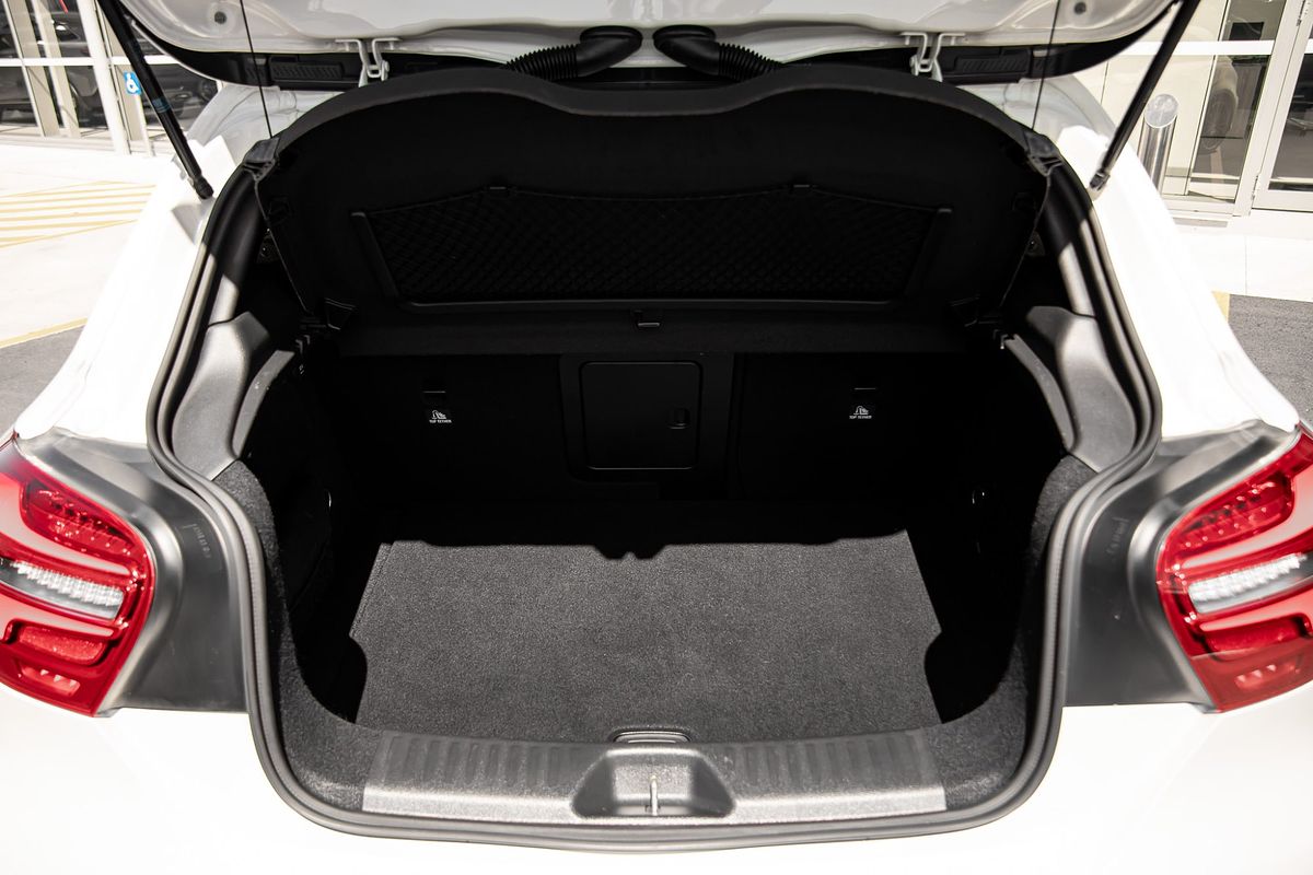 2016 Mercedes-Benz A-Class A250 Sport W176