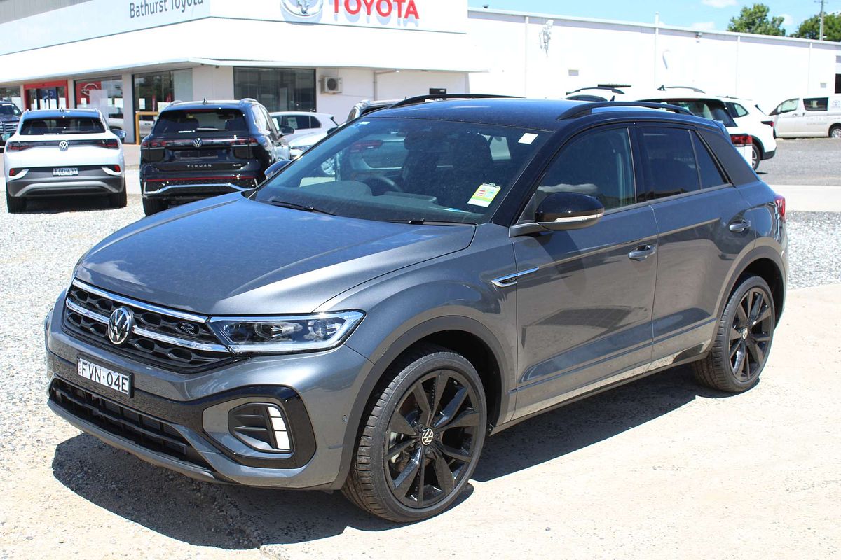 2025 Volkswagen T-Roc 140TSI R-Line D11