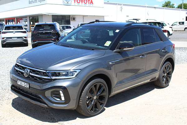 2025 Volkswagen T-Roc 140TSI R-Line D11