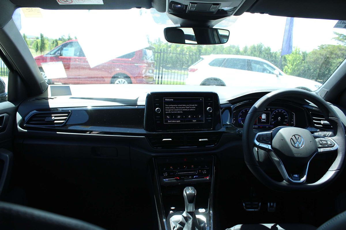 2025 Volkswagen T-Roc 140TSI R-Line D11