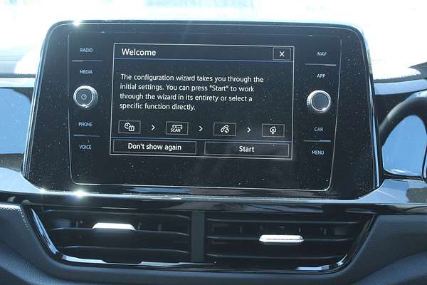 2025 Volkswagen T-Roc 140TSI R-Line D11