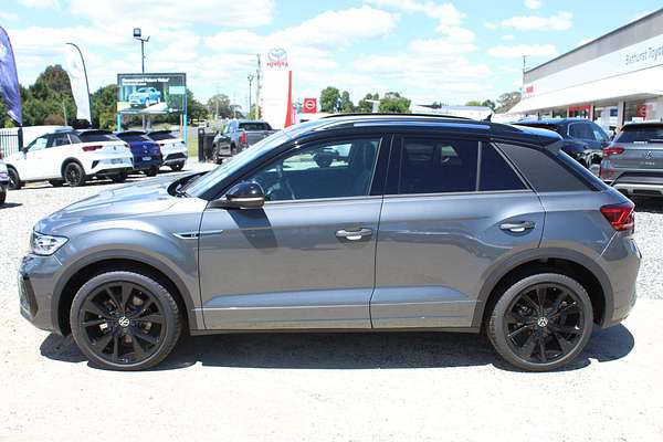 2025 Volkswagen T-Roc 140TSI R-Line D11