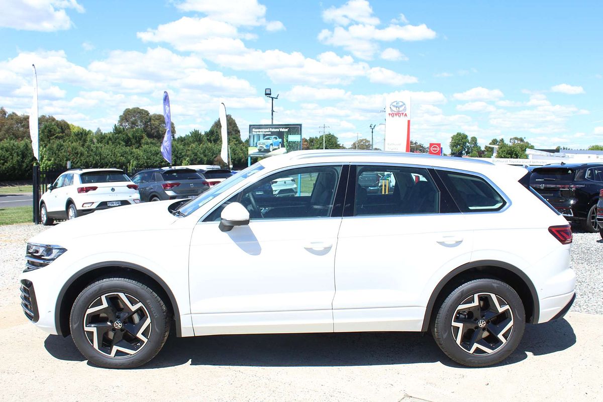 2025 Volkswagen Touareg 170TDI RC