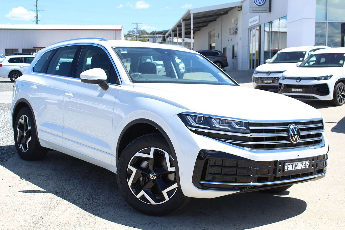 2025 Volkswagen Touareg 170TDI RC