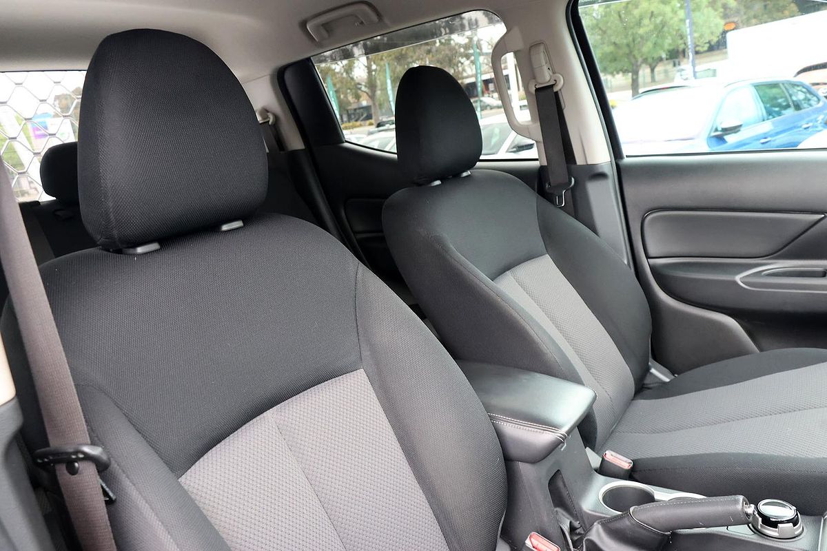 2020 Mitsubishi Triton GLX-R MR 4X4