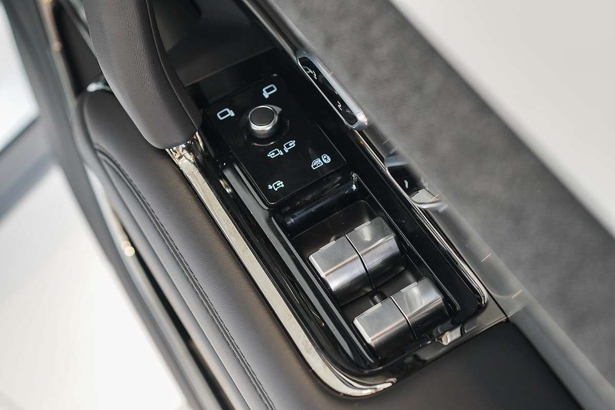 2025 Land Rover Range Rover Sport PHEV P460e Dynamic HSE L461