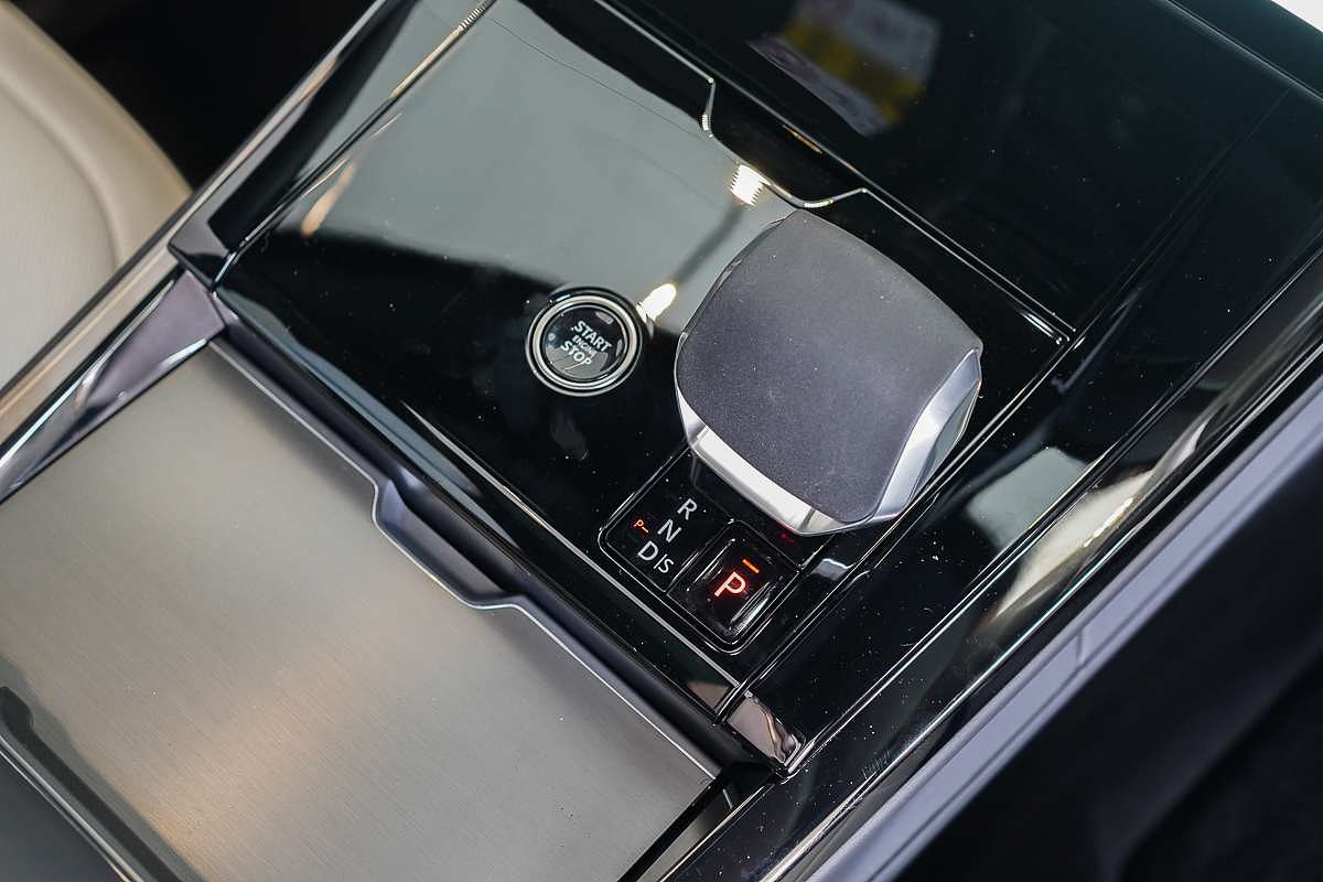 2025 Land Rover Range Rover Sport PHEV P460e Dynamic HSE L461