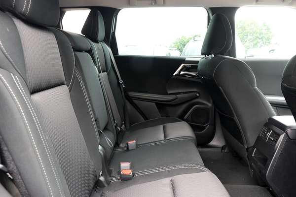 2023 Mitsubishi Outlander LS ZM