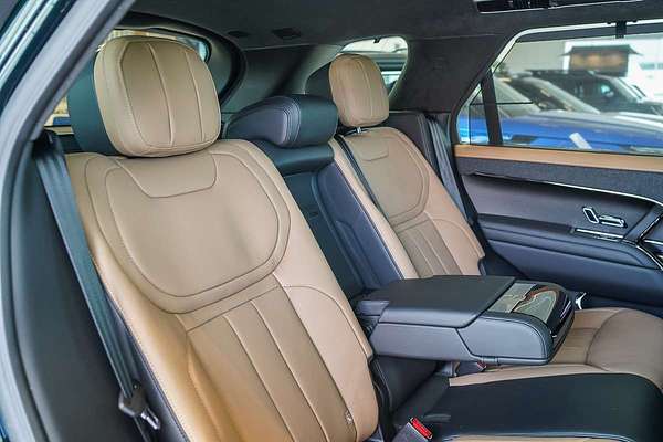 2025 Land Rover Range Rover Sport P530 Autobiography L461