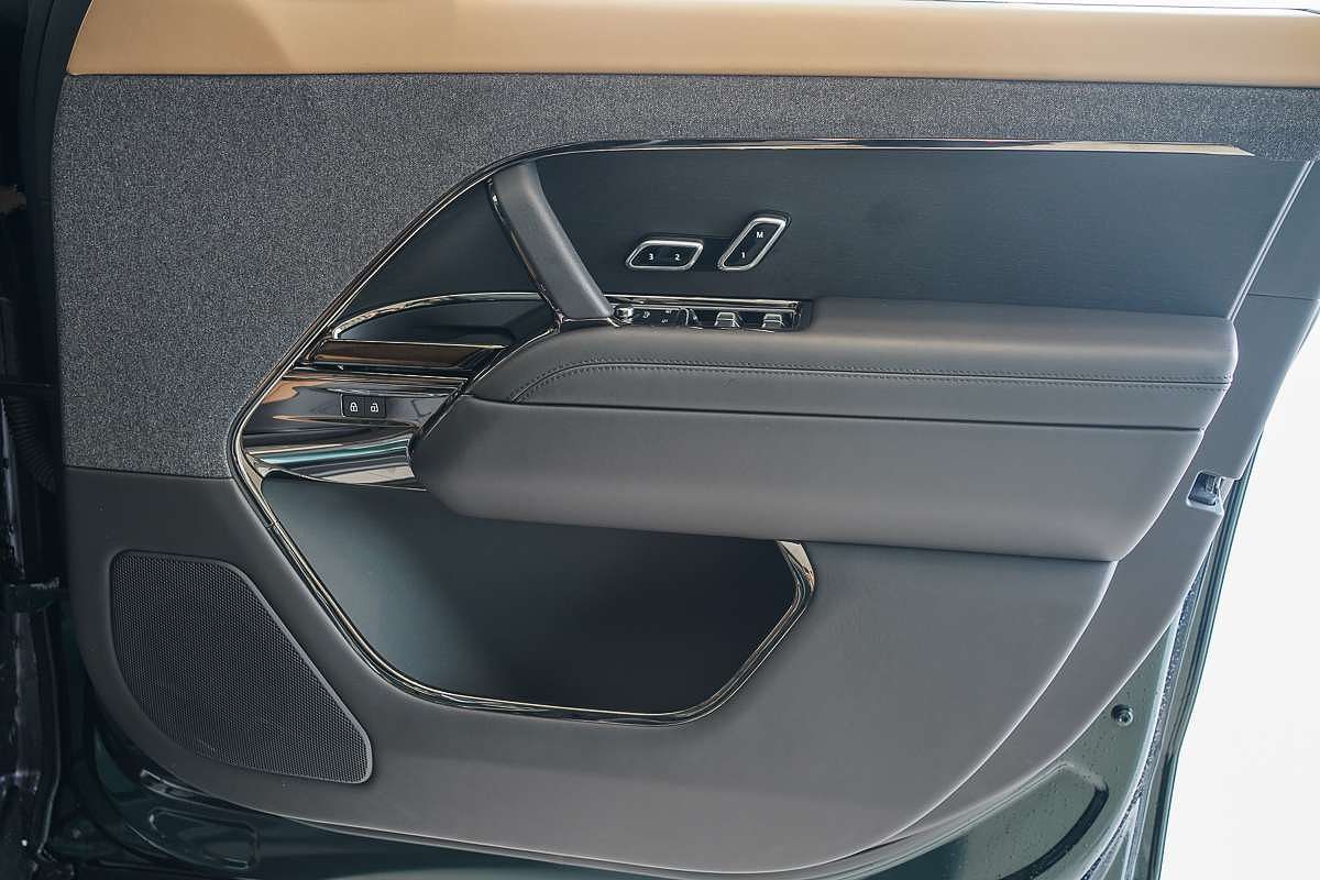 2025 Land Rover Range Rover Sport P530 Autobiography L461