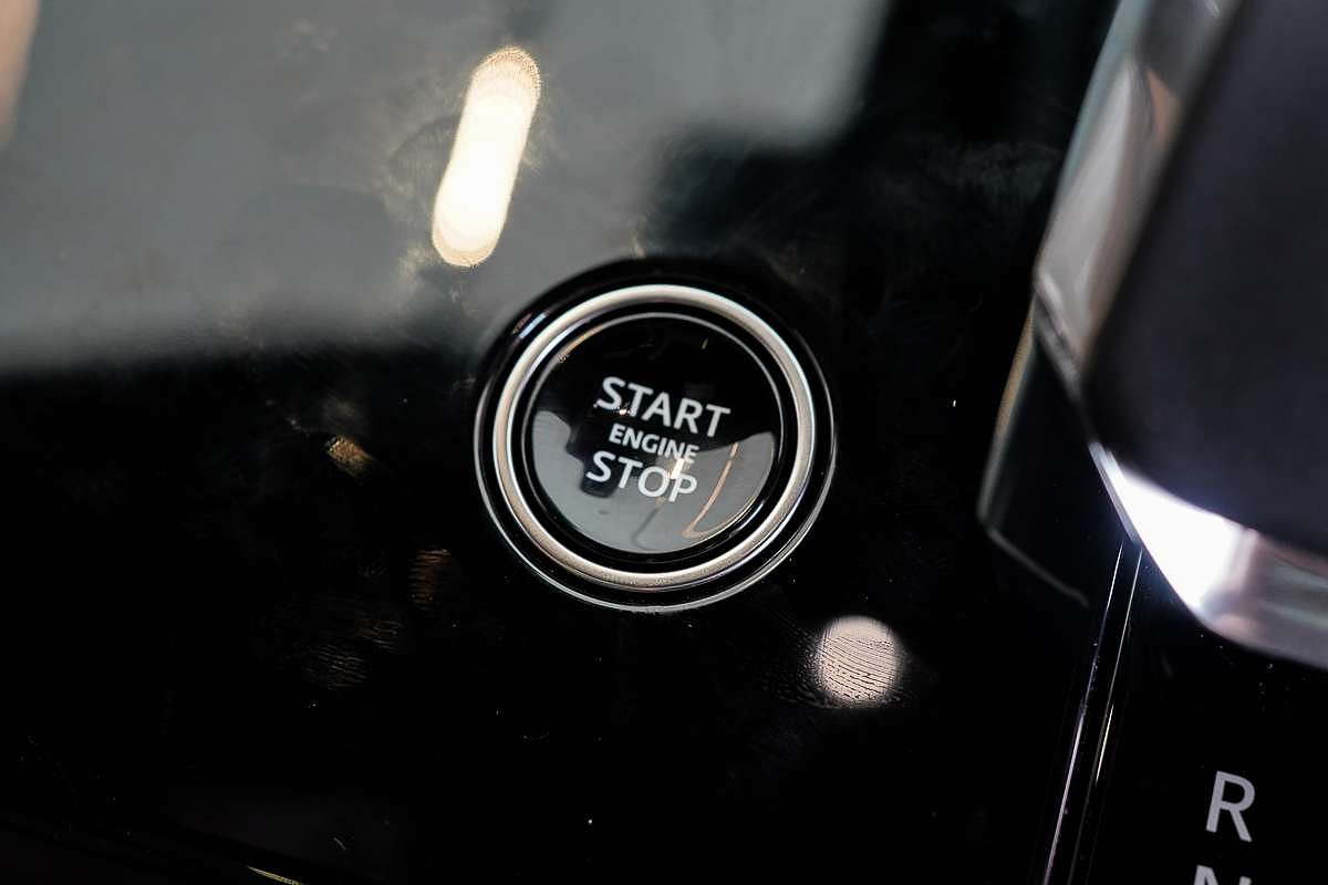 2025 Land Rover Range Rover Sport P530 Autobiography L461