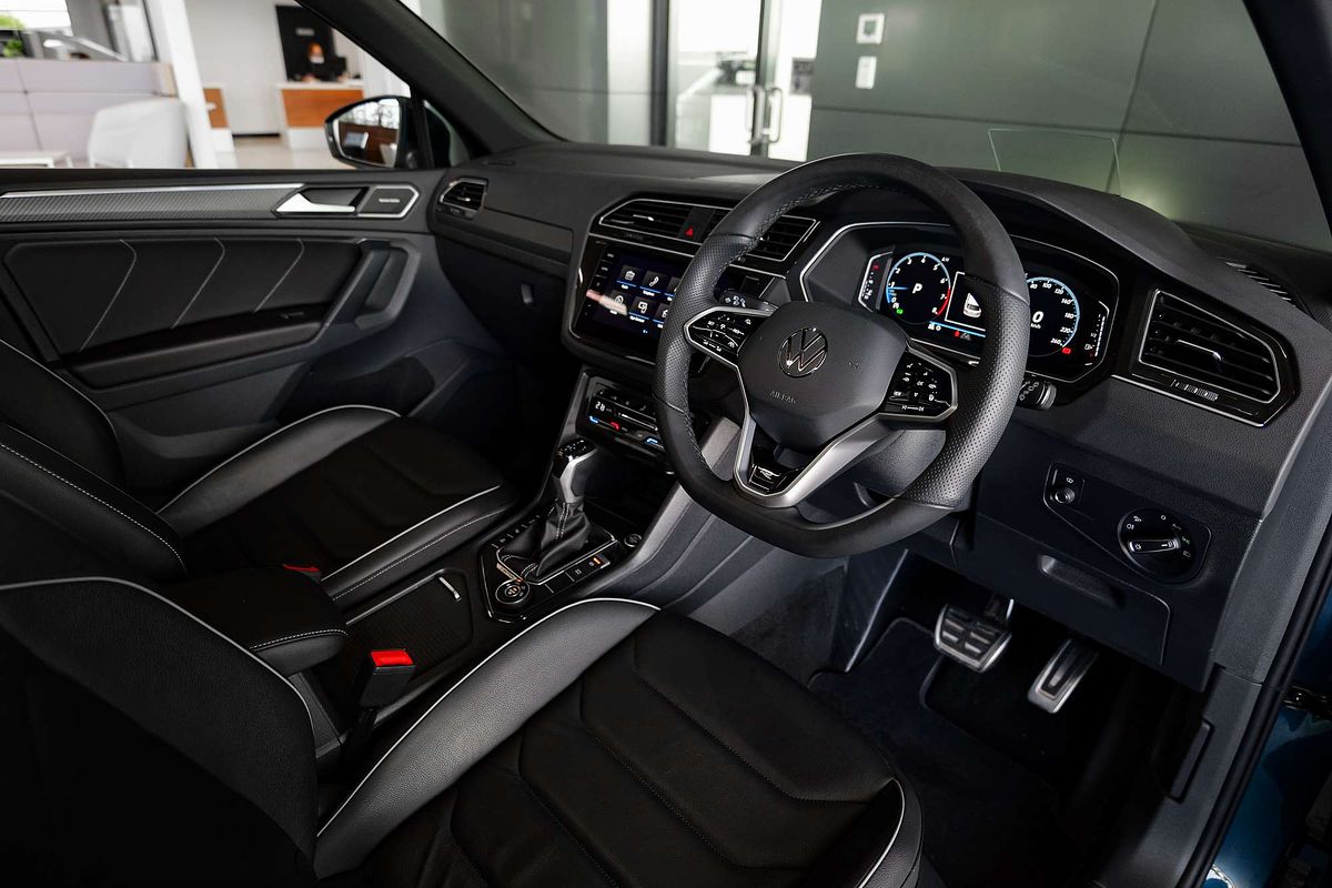 2022 Volkswagen Tiguan 162TSI R-Line 5N