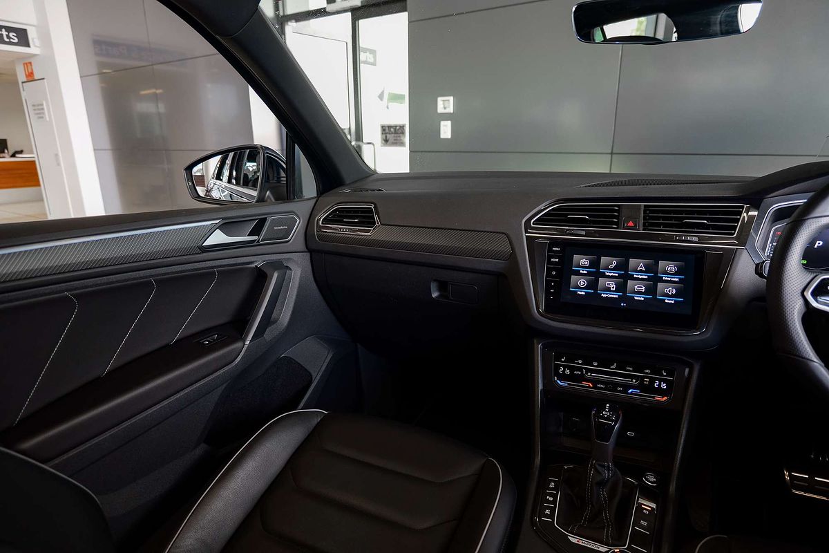 2022 Volkswagen Tiguan 162TSI R-Line 5N