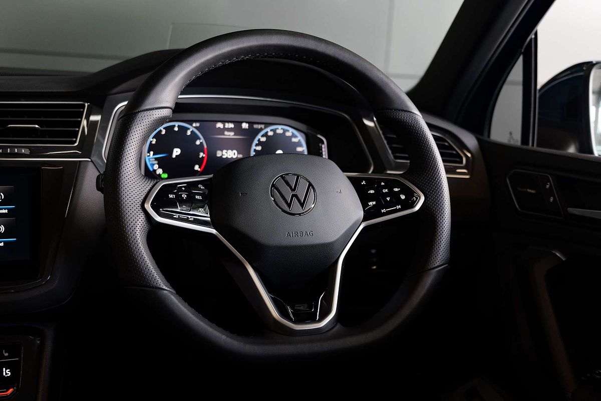 2022 Volkswagen Tiguan 162TSI R-Line 5N