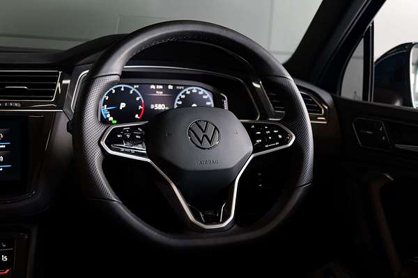 2022 Volkswagen Tiguan 162TSI R-Line 5N