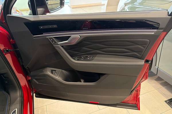 2025 Volkswagen Touareg R RC