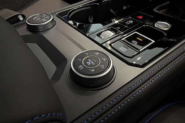 2025 Volkswagen Touareg R RC