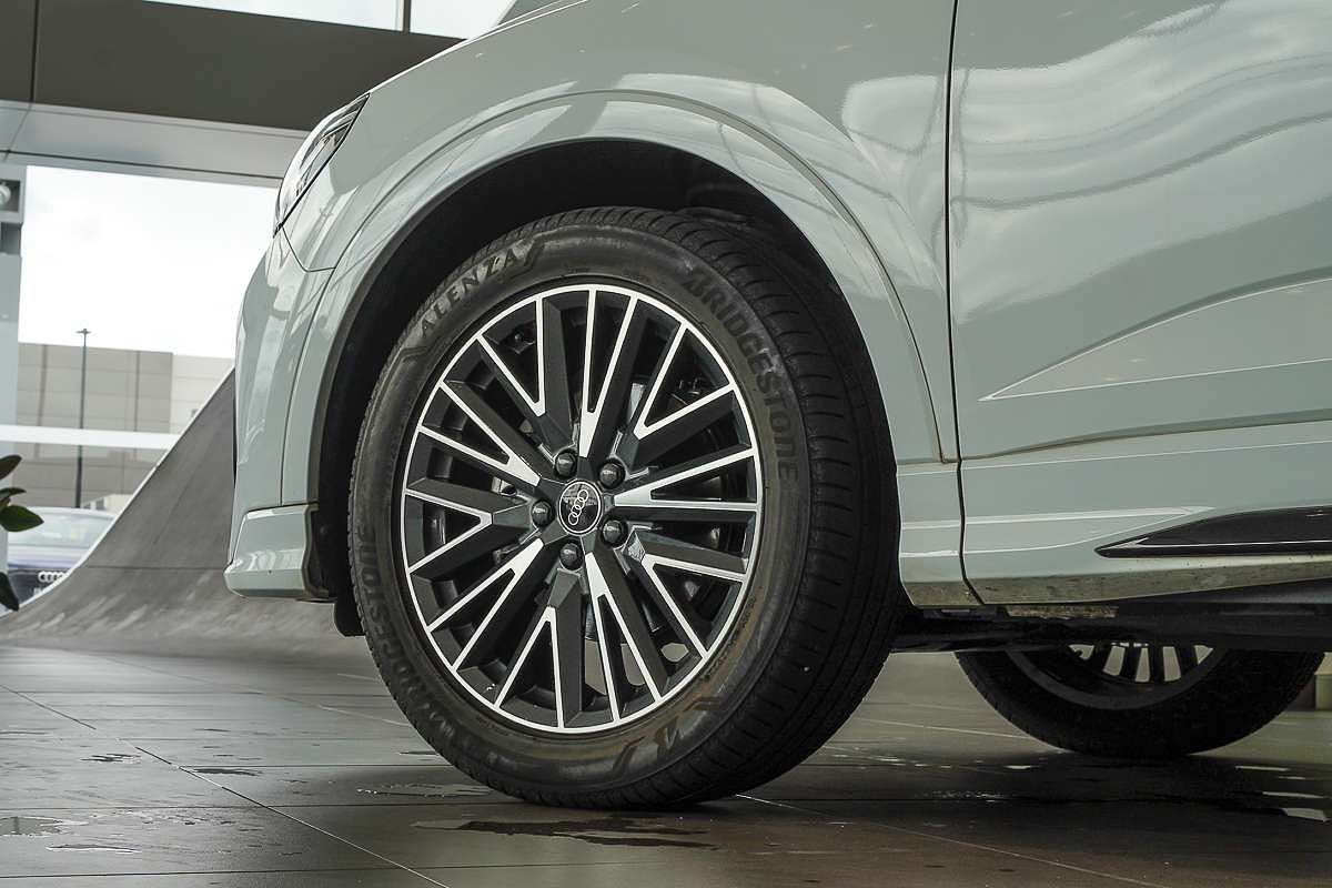 2022 Audi Q3 35 TFSI S line F3