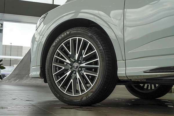 2022 Audi Q3 35 TFSI S line F3