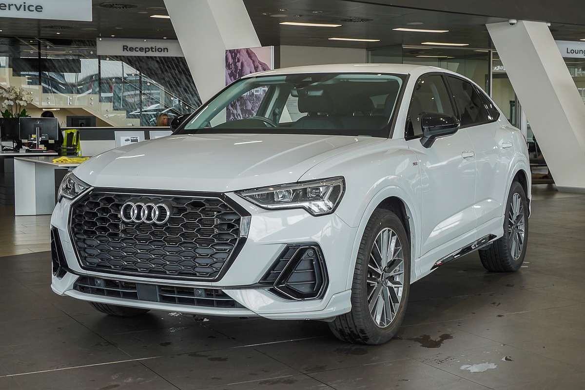 2022 Audi Q3 35 TFSI S line F3