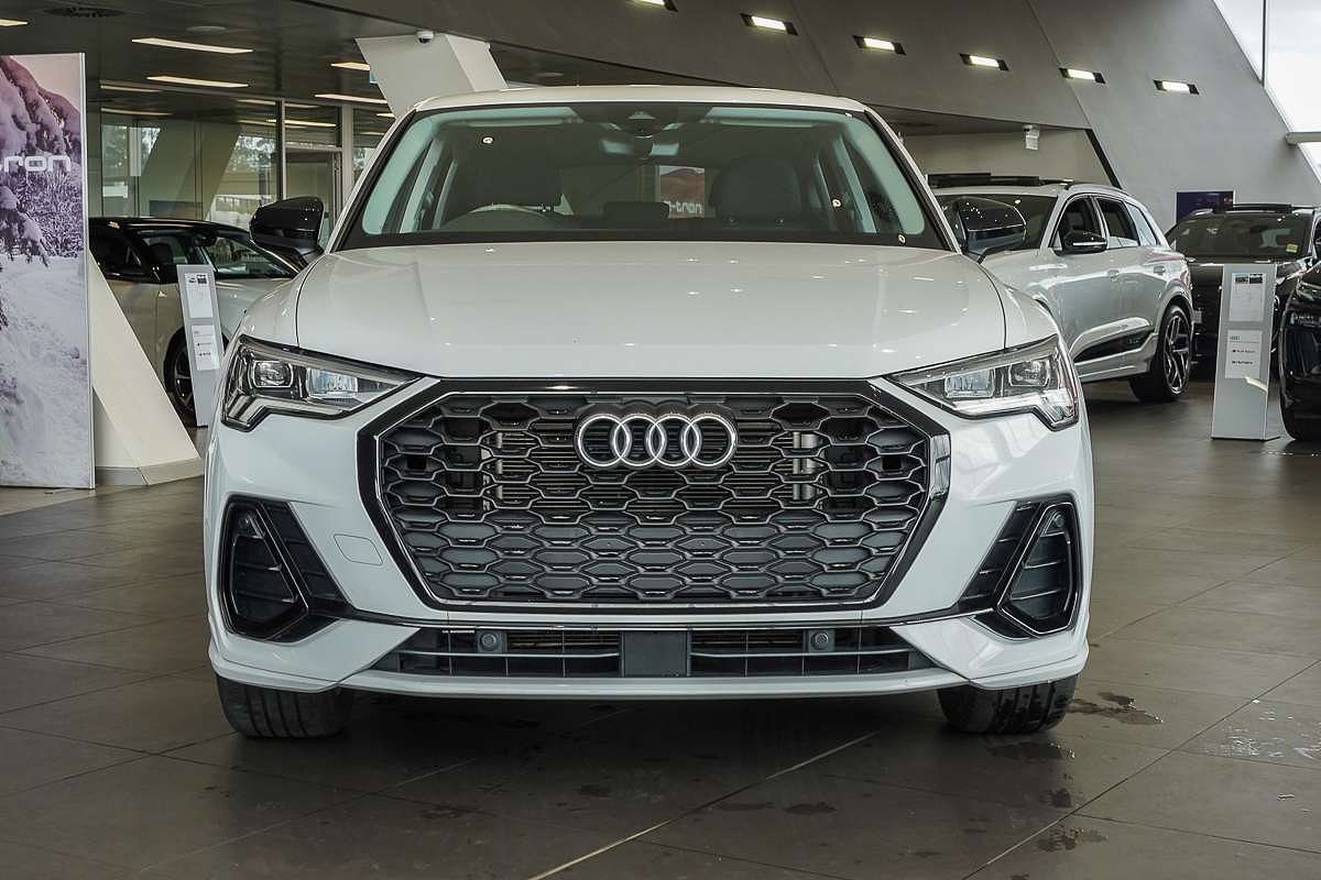 2022 Audi Q3 35 TFSI S line F3