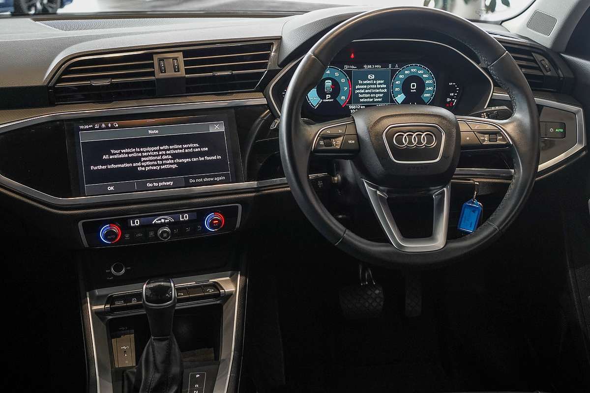 2022 Audi Q3 35 TFSI S line F3