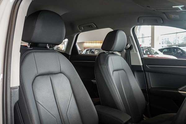 2022 Audi Q3 35 TFSI S line F3