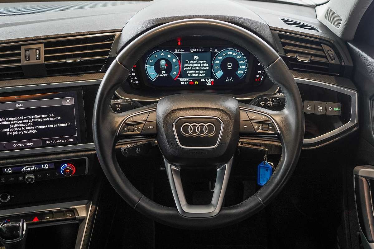 2022 Audi Q3 35 TFSI S line F3