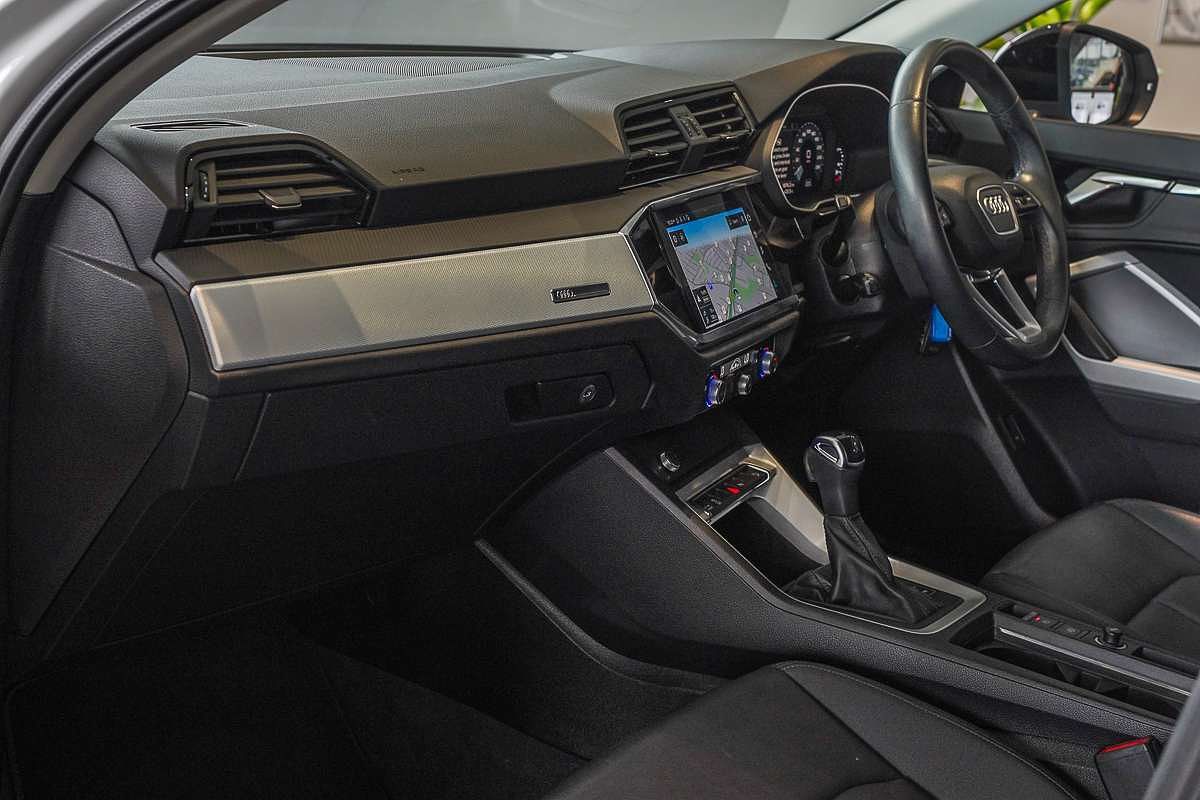 2022 Audi Q3 35 TFSI S line F3