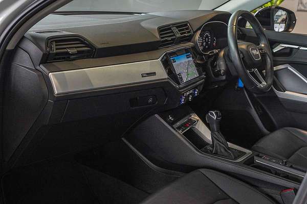 2022 Audi Q3 35 TFSI S line F3