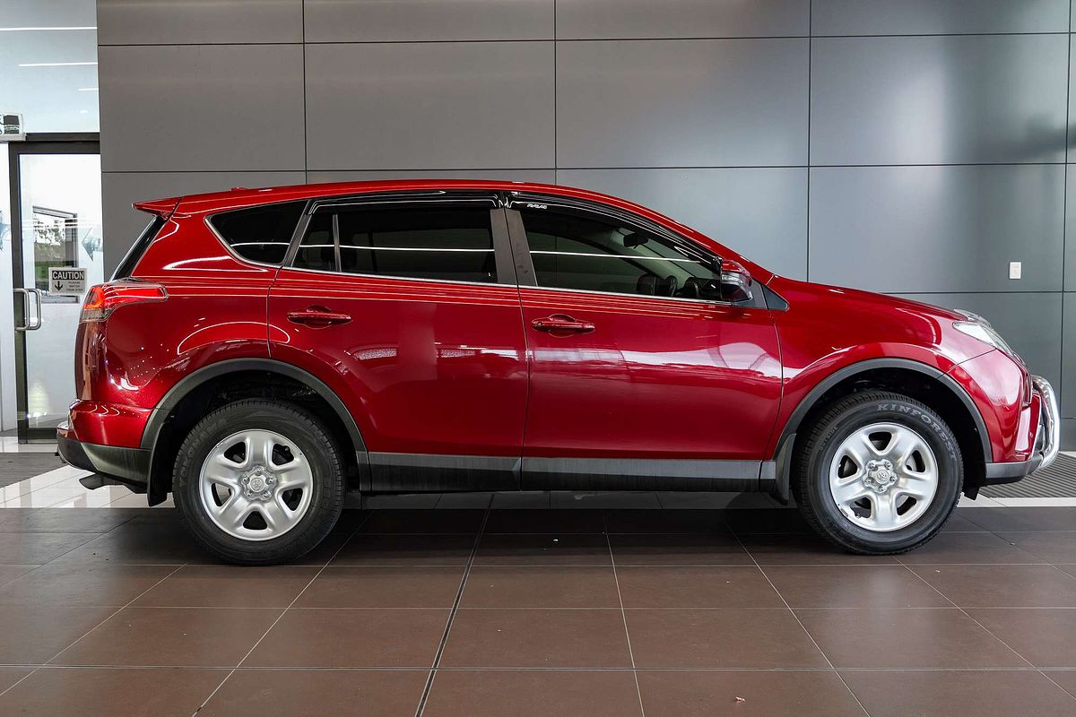 2017 Toyota RAV4 GX ZSA42R