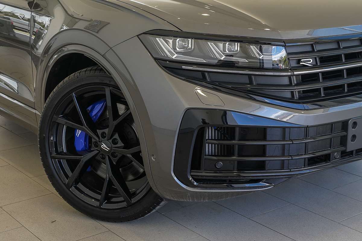 2025 Volkswagen Touareg R RC