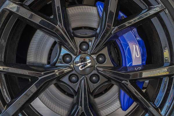 2025 Volkswagen Touareg R RC