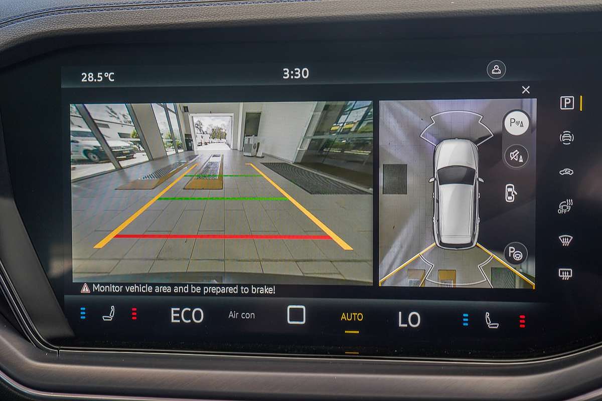 2025 Volkswagen Touareg R RC