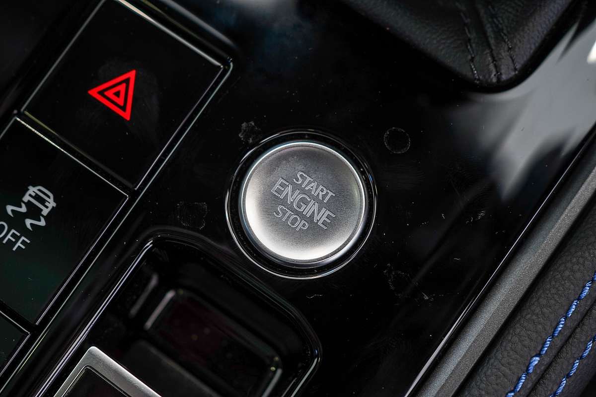 2025 Volkswagen Touareg R RC