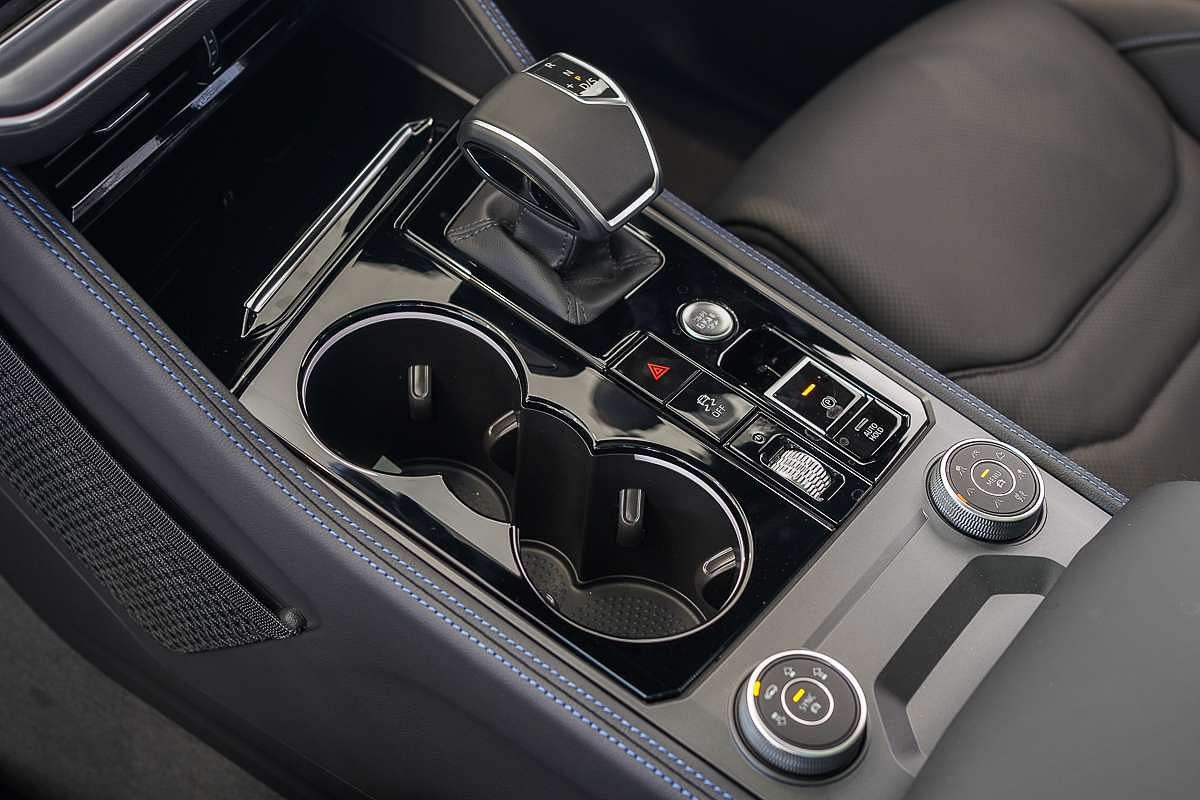 2025 Volkswagen Touareg R RC