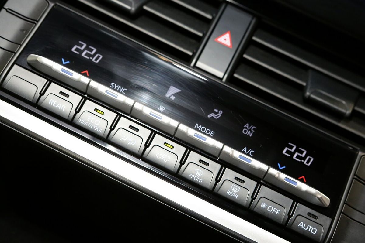 2024 Toyota Landcruiser GXL FJA300R