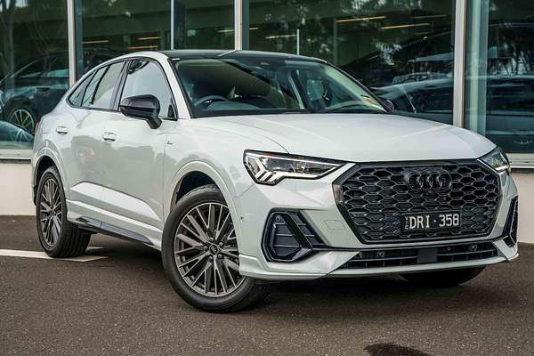2025 Audi Q3 35 TFSI S line edition F3