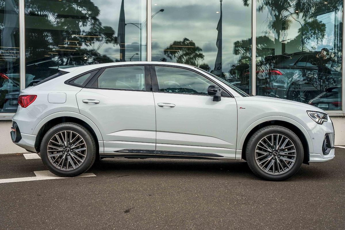 2025 Audi Q3 35 TFSI S line edition F3