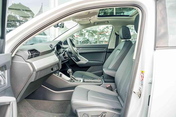 2025 Audi Q3 35 TFSI S line edition F3