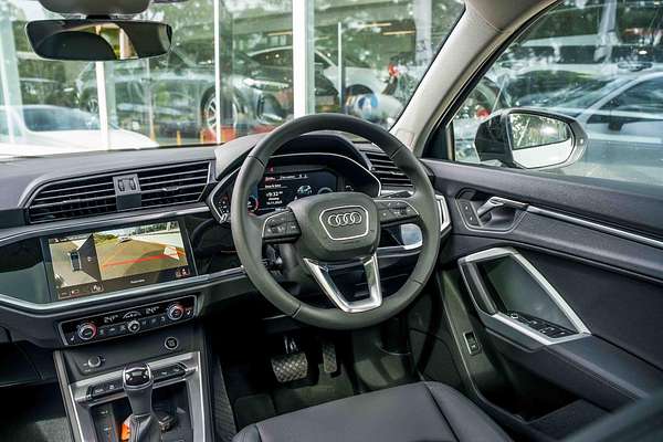 2025 Audi Q3 35 TFSI S line edition F3