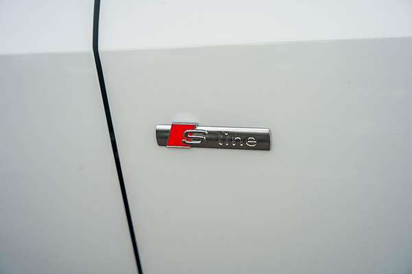 2025 Audi Q3 35 TFSI S line edition F3