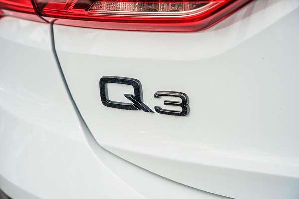 2025 Audi Q3 35 TFSI S line edition F3