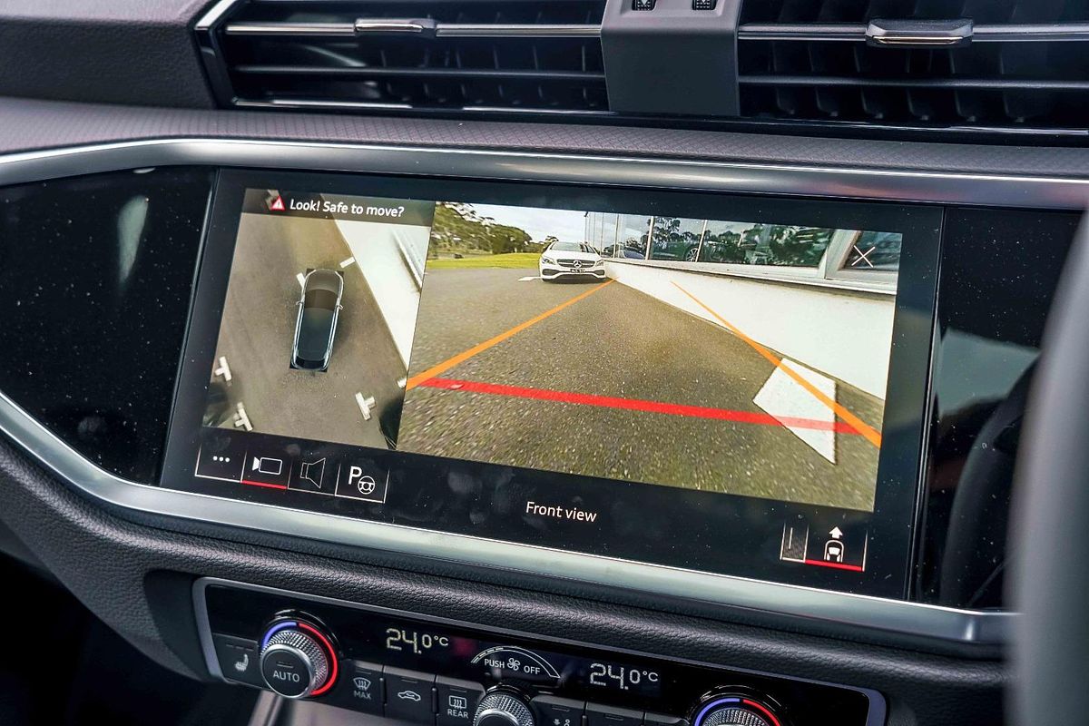 2025 Audi Q3 35 TFSI S line edition F3