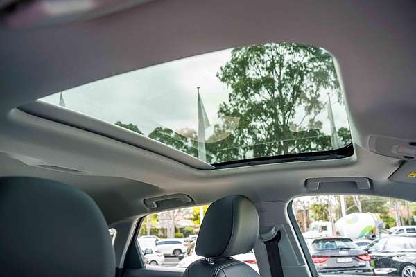 2025 Audi Q3 35 TFSI S line edition F3