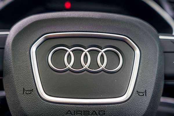 2025 Audi Q3 35 TFSI S line edition F3